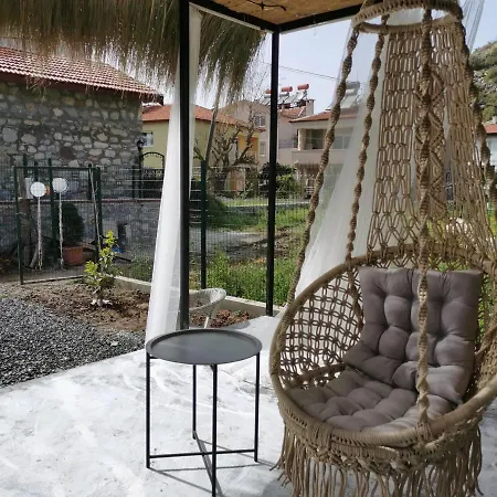Tiny House 1 Min To Beach In Bozburun